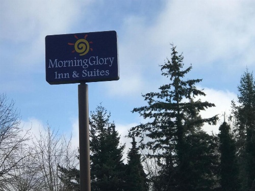 MorningGlory Inn & Suites image 10